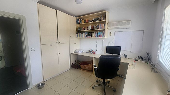 Image No.15-5 Bed Villa for sale