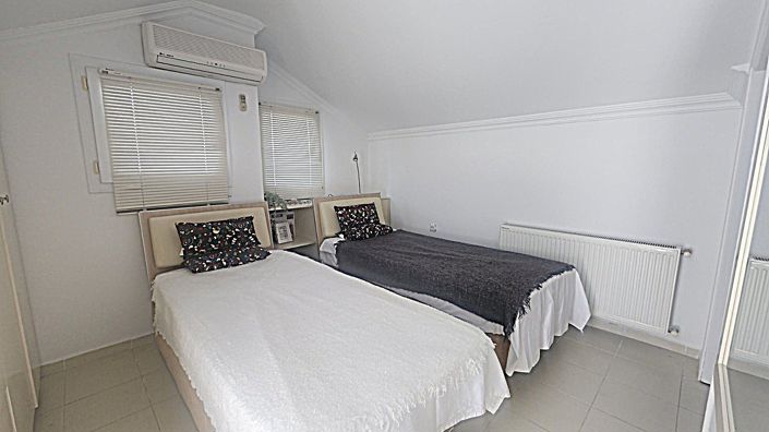 Image No.18-5 Bed Villa for sale