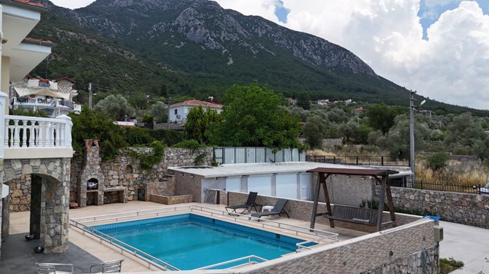 Image No.6-5 Bed Villa for sale