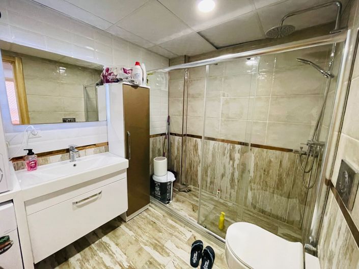 Image No.18-3 Bed Apartment for sale