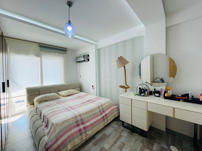 Image No.21-3 Bed Apartment for sale