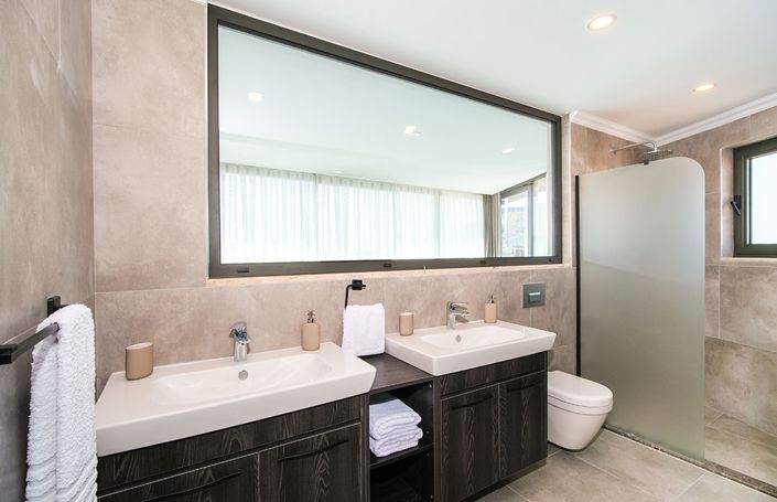 Image No.19-5 Bed Villa for sale