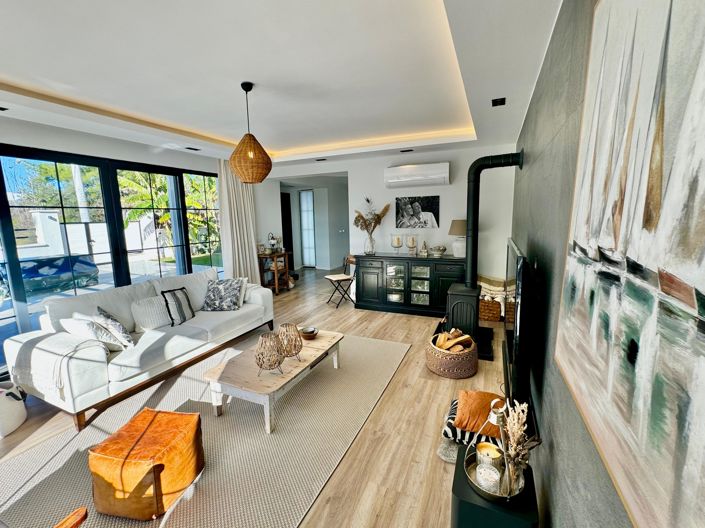 Image No.11-3 Bed Villa for sale