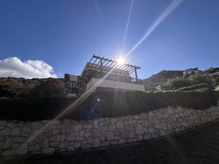 Image No.24-2 Bed Apartment for sale