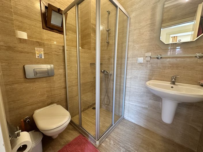 Image No.18-2 Bed Apartment for sale