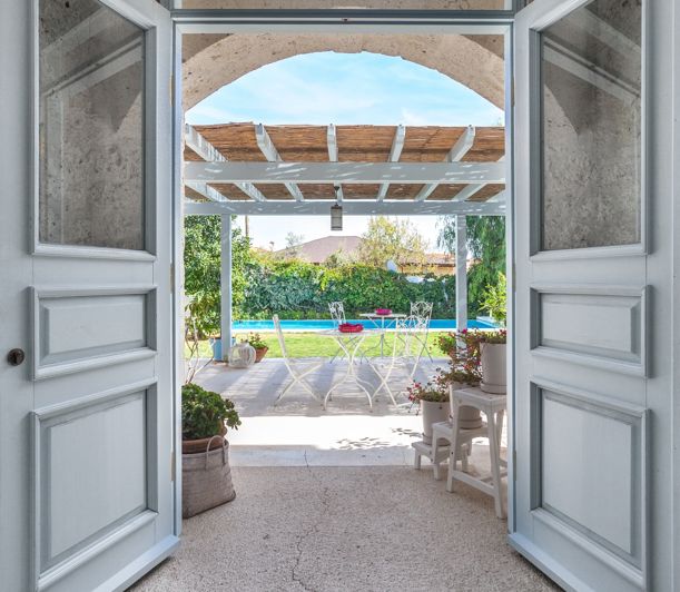 Image No.8-8 Bed Hotel for sale