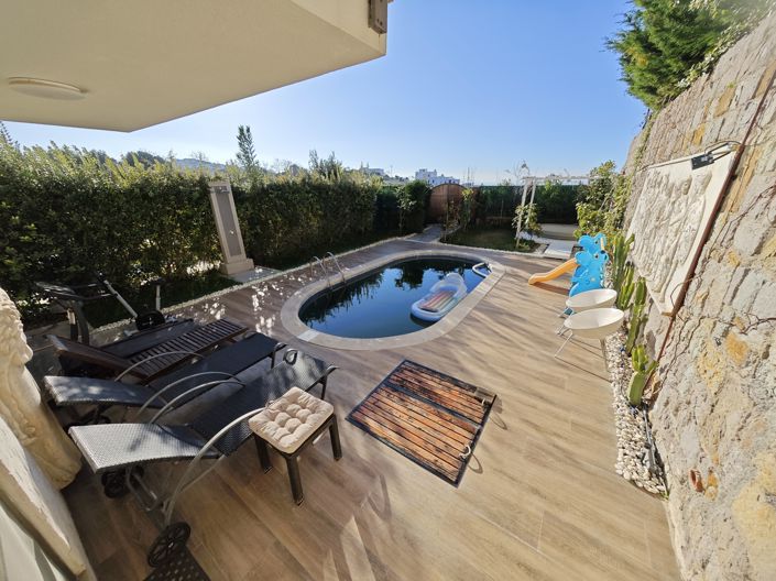 Image No.3-3 Bed Villa for sale