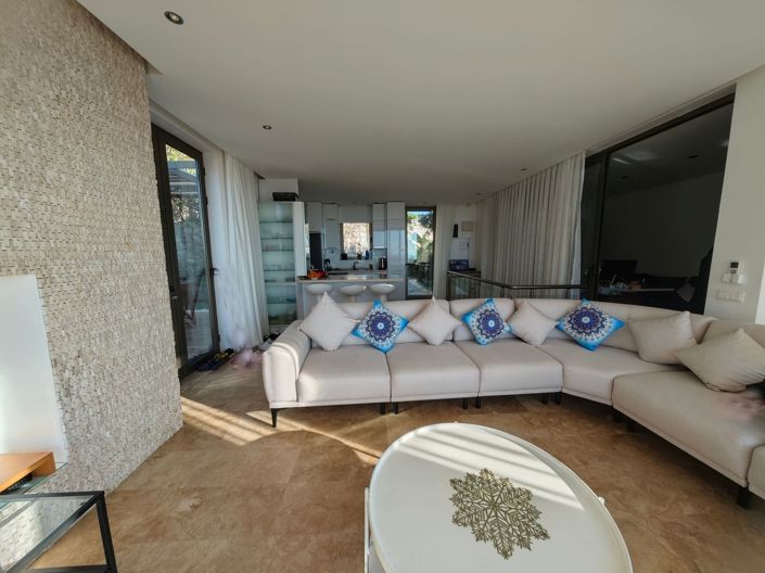 Image No.7-3 Bed Villa for sale