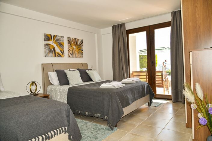 Image No.17-3 Bed Villa for sale