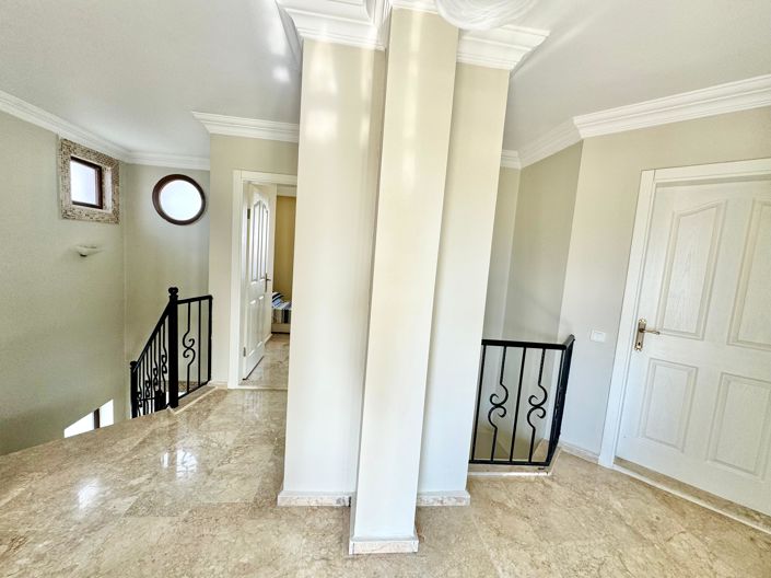 Image No.13-4 Bed Villa for sale