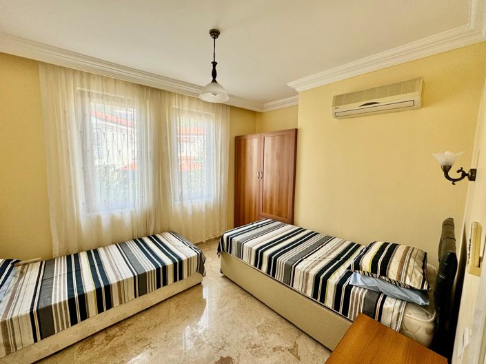 Image No.19-4 Bed Villa for sale