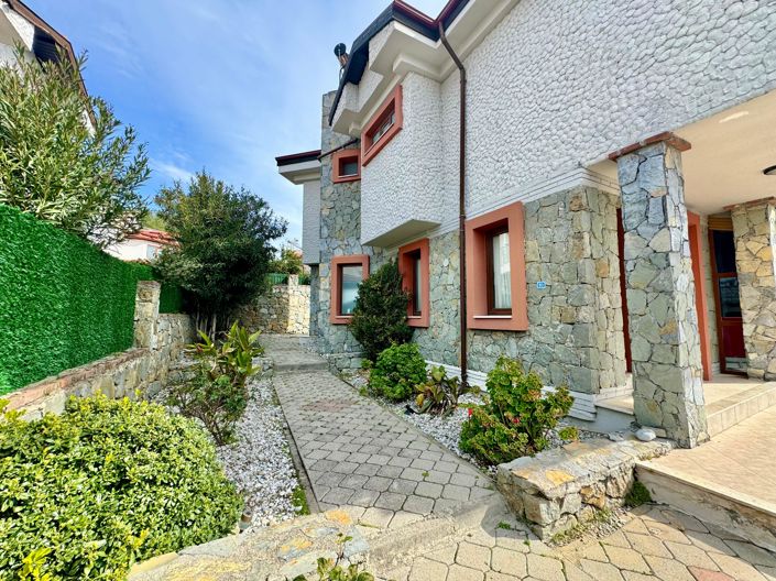 Image No.23-4 Bed Villa for sale