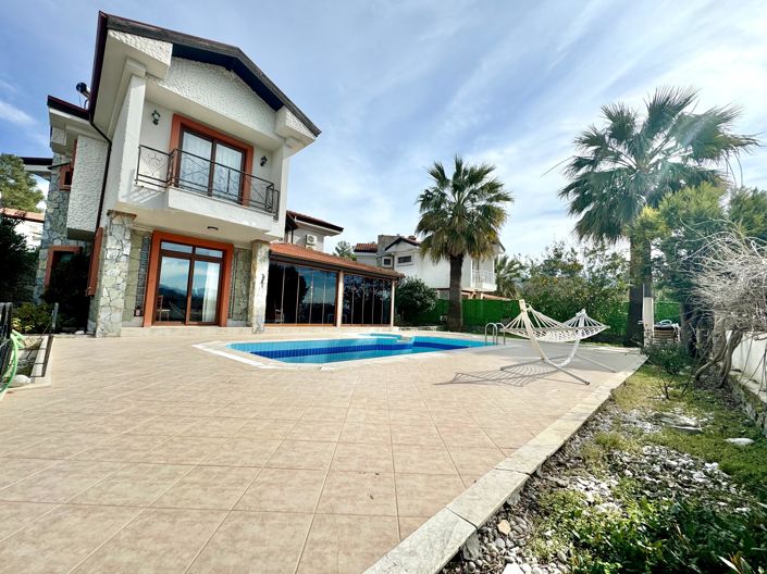 Image No.26-4 Bed Villa for sale