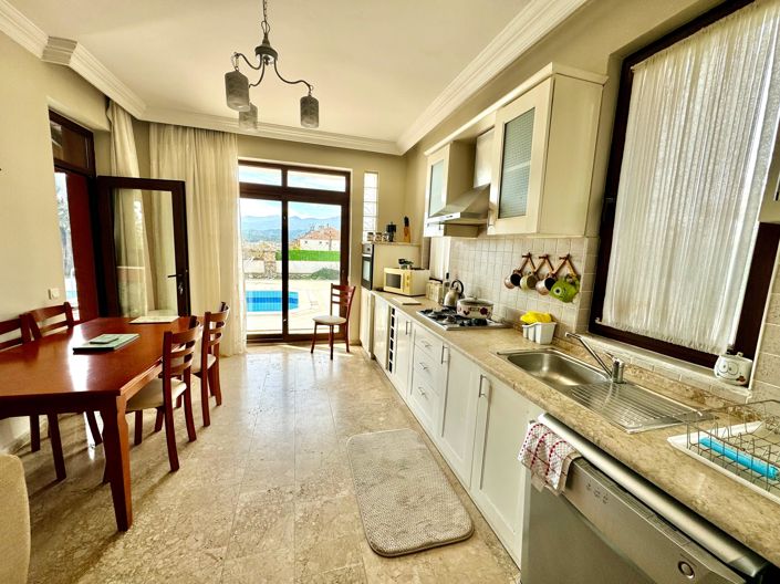 Image No.7-4 Bed Villa for sale