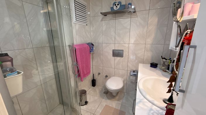 Image No.12-3 Bed Apartment for sale