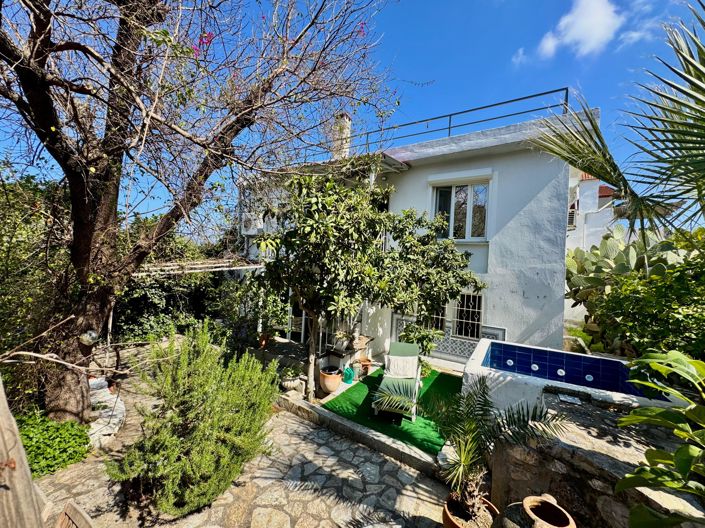 Image No.1-4 Bed Villa for sale