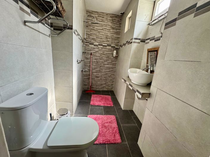 Image No.18-4 Bed Villa for sale