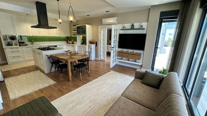 Image No.6-6 Bed Villa for sale