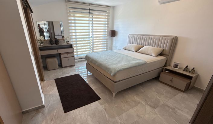 Image No.12-2 Bed Villa for sale