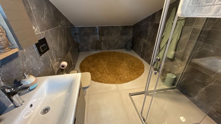 Image No.13-2 Bed Villa for sale