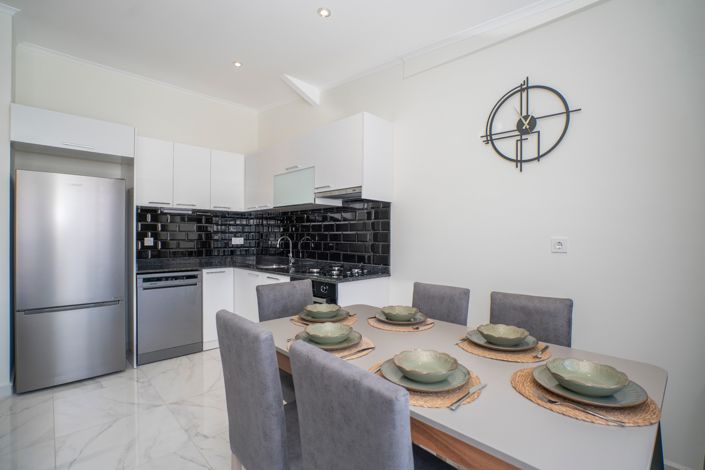 Image No.8-2 Bed Apartment for sale