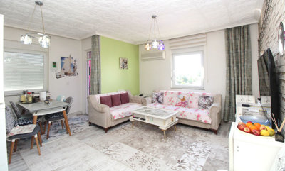 Centrally Located Apartment In Belek, Antalya For Sale - Spacious lounge and dining area