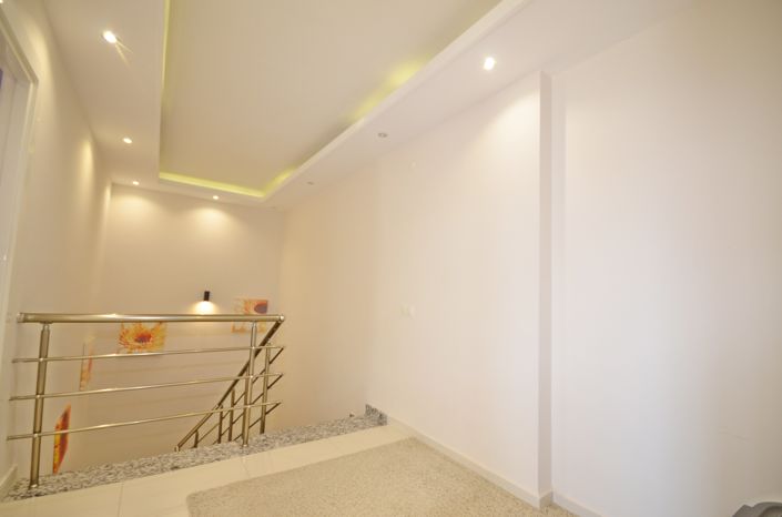 Image No.12-2 Bed Apartment for sale