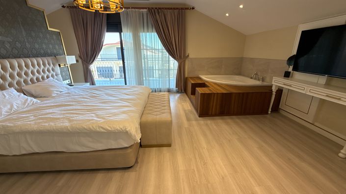 Image No.22-6 Bed Villa for sale