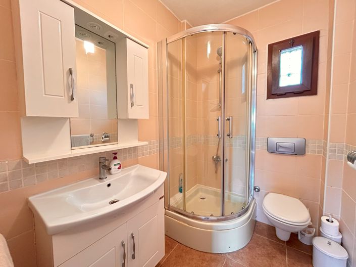 Image No.19-3 Bed Villa for sale