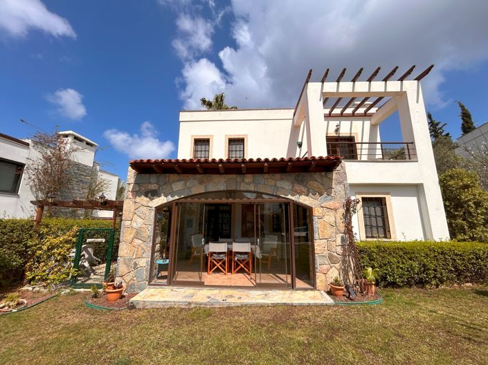 Image No.2-3 Bed Villa for sale