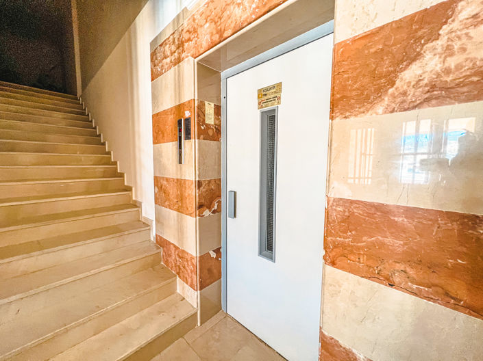 Image No.20-2 Bed Apartment for sale