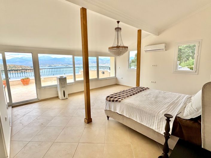 Image No.19-4 Bed Apartment for sale