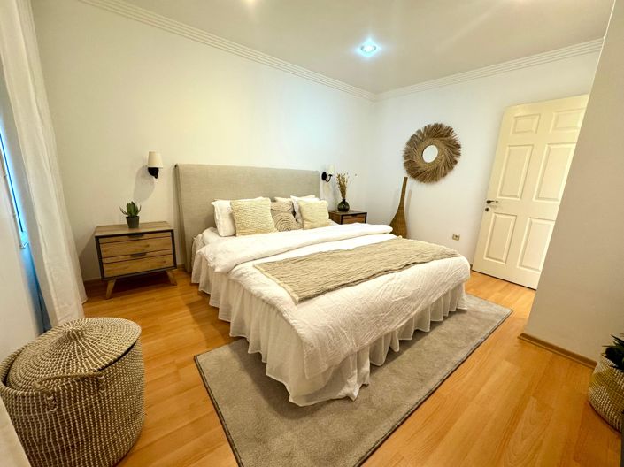 Image No.17-4 Bed Apartment for sale