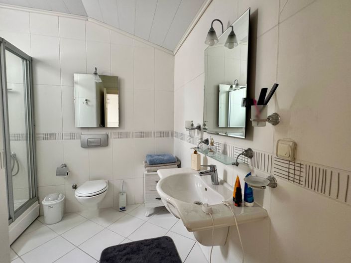 Image No.21-4 Bed Apartment for sale