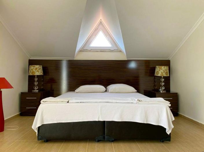 Image No.19-4 Bed Villa for sale