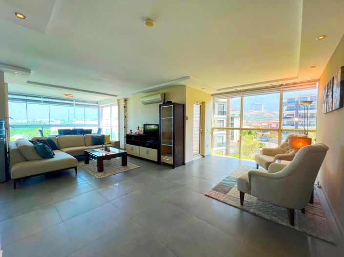 Image No.4-4 Bed Penthouse for sale