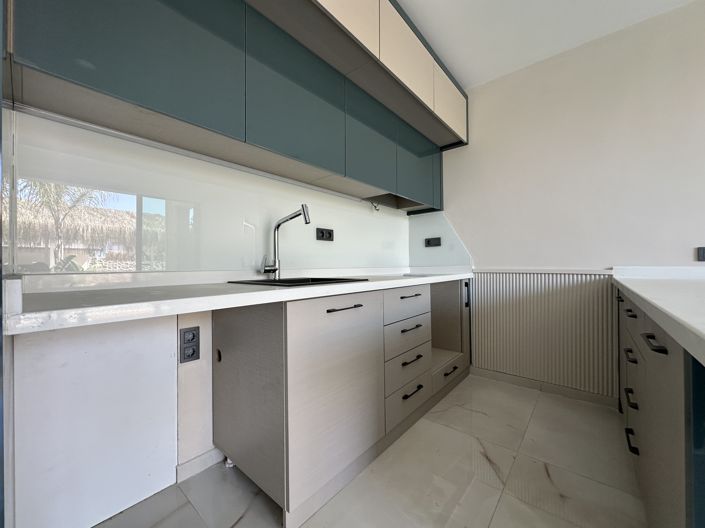 Image No.8-2 Bed Apartment for sale