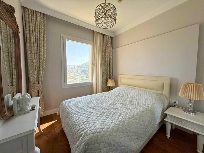 Image No.17-3 Bed Apartment for sale