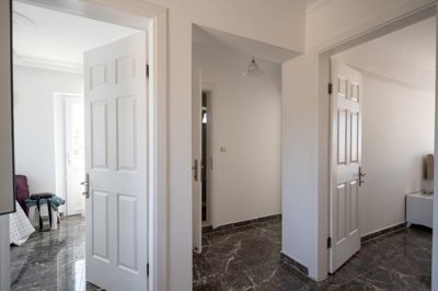 A Flawless Detached Triplex Villa For Sale In Akbuk – First floor landing