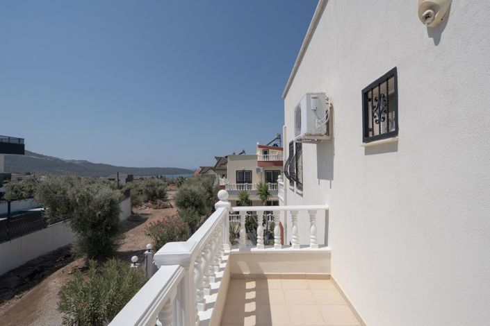 Image No.21-3 Bed Villa for sale