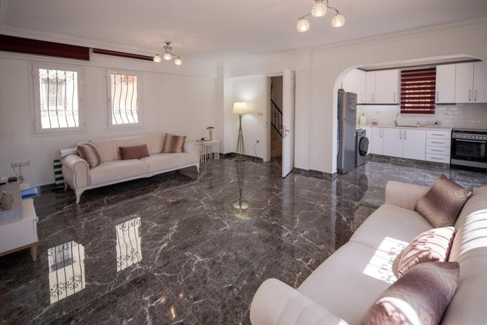 Image No.8-3 Bed Villa for sale