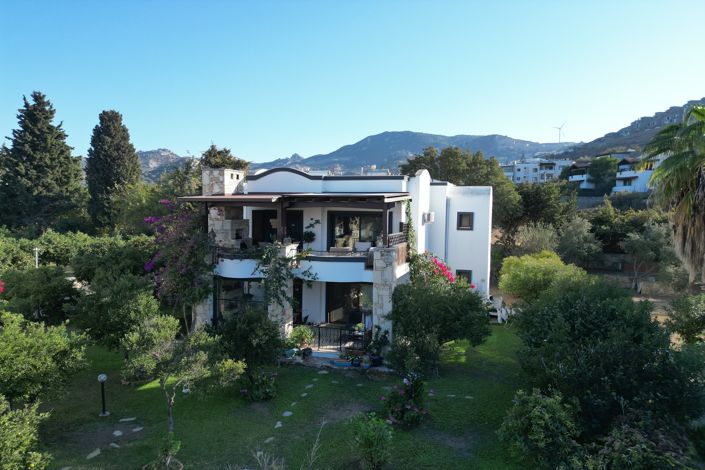 Image No.21-2 Bed Apartment for sale