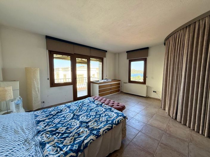 Image No.14-6 Bed Villa for sale