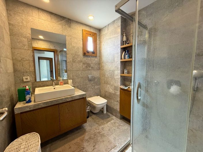 Image No.19-6 Bed Villa for sale