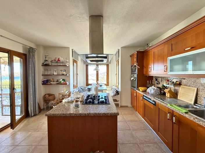 Image No.5-6 Bed Villa for sale