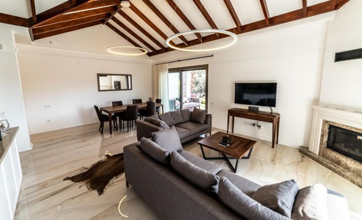 Image No.9-3 Bed Villa for sale