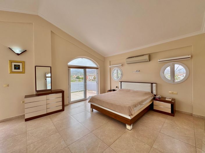 Image No.21-3 Bed Villa for sale