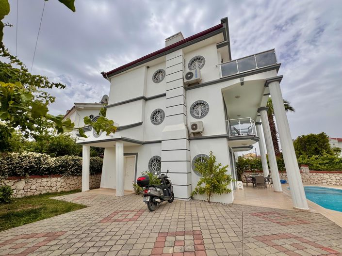 Image No.4-3 Bed Villa for sale