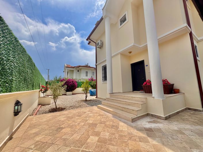 Image No.21-3 Bed Villa for sale