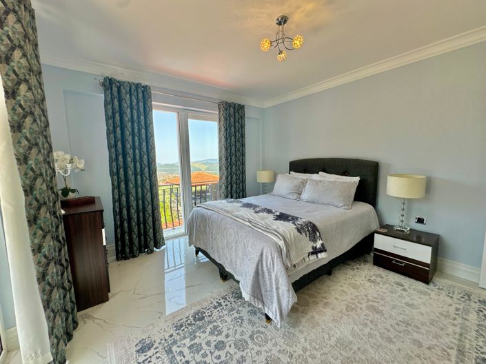 Image No.15-7 Bed Villa for sale